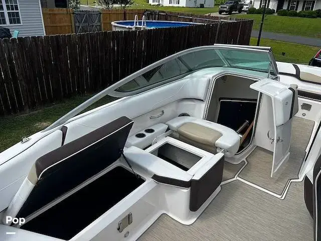 2016 Regal fasdeck 22