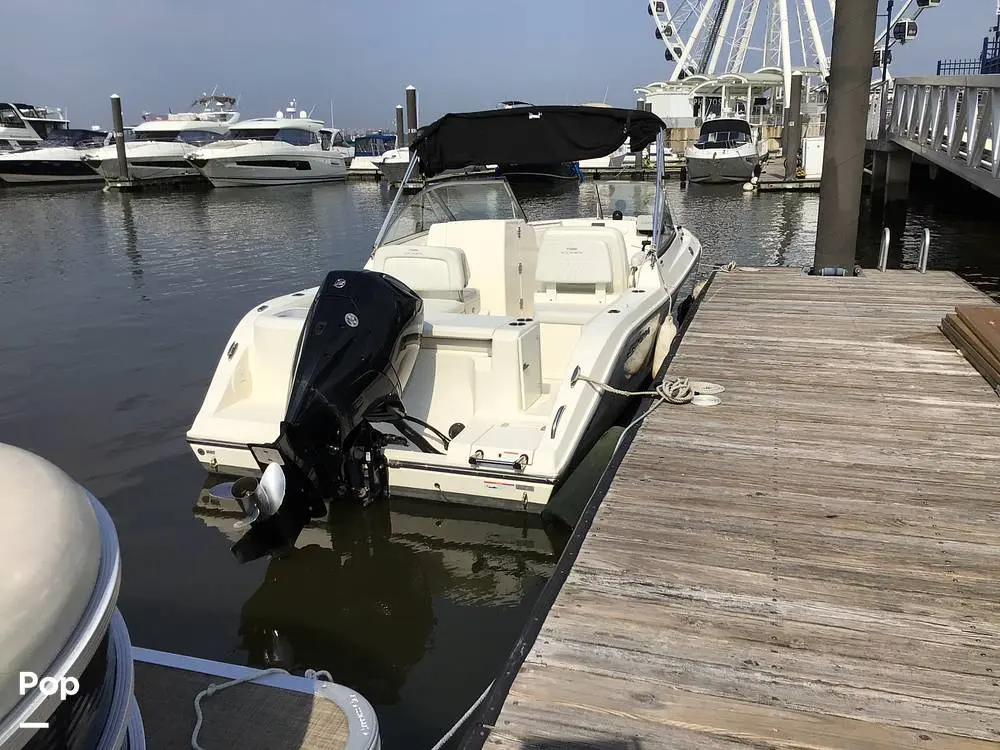 2021 Cobia Boats 220 dc