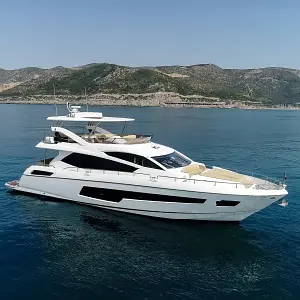 2017 Sunseeker 75 Yacht