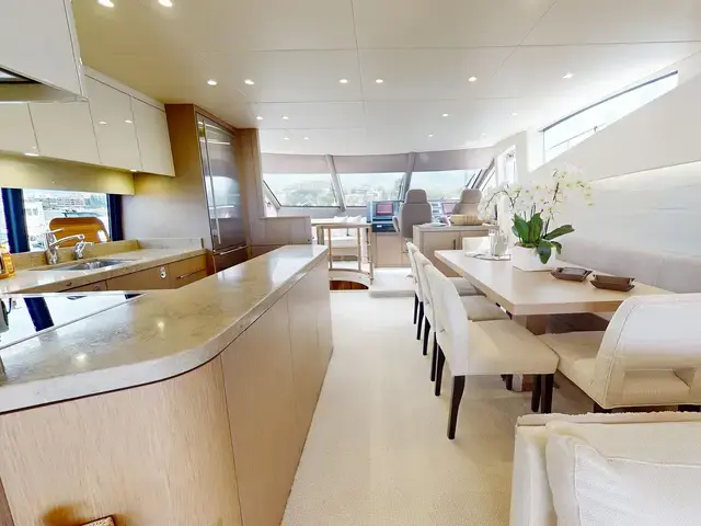 Sunseeker 75 Yacht