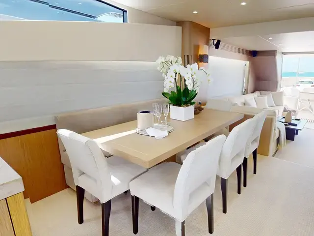 Sunseeker 75 Yacht