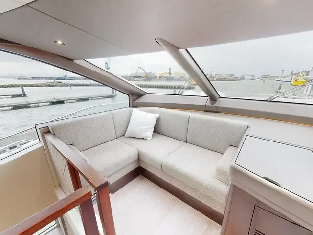 Sunseeker 76 Yacht