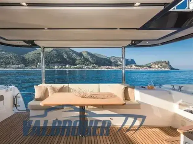 Absolute 52 Navetta