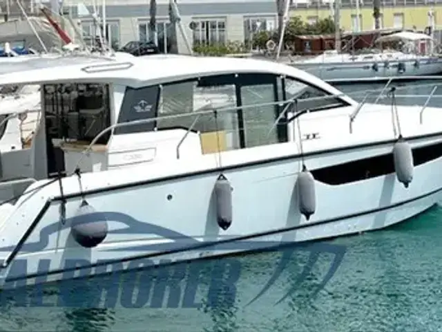 Sealine C330