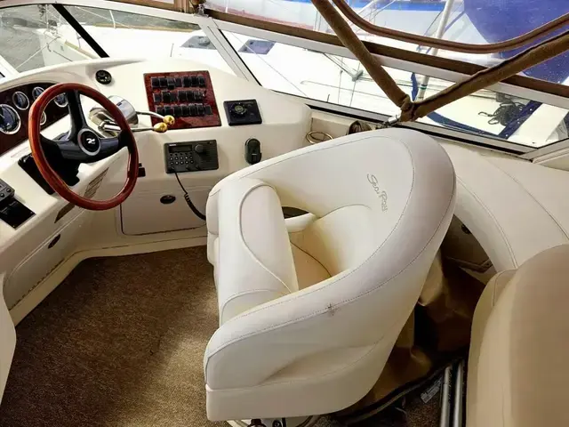 Sea Ray 31