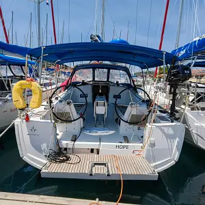 2017 Jeanneau Sun Odyssey 349