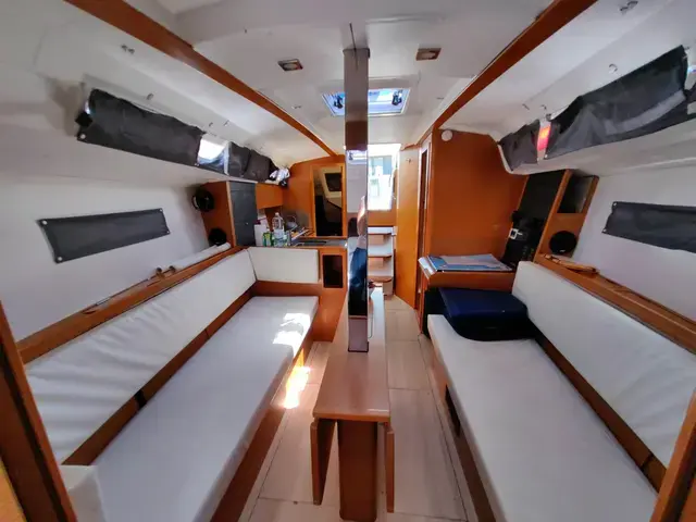 Jeanneau Sun Odyssey 349