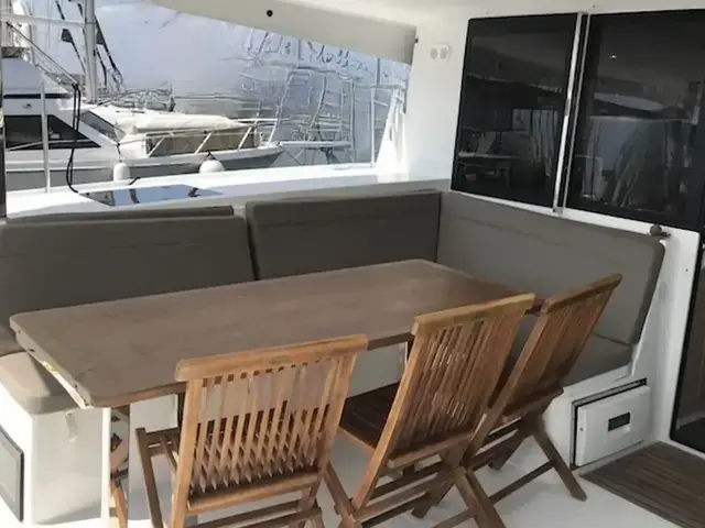 Fountaine Pajot Lucia 40