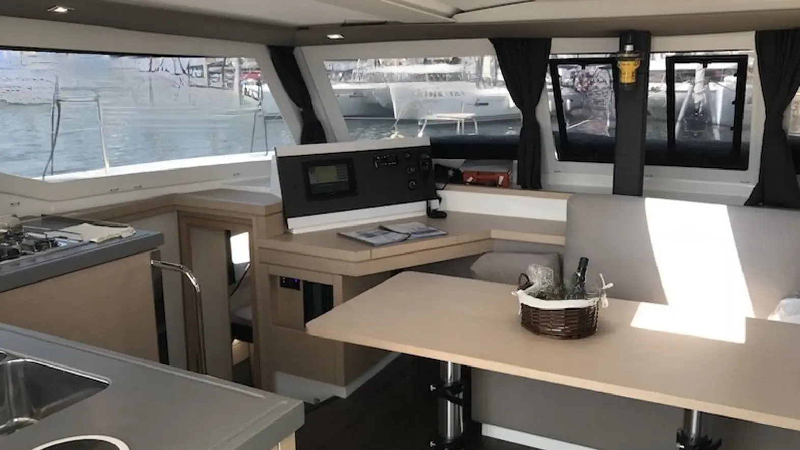 2018 Fountaine Pajot lucia 40