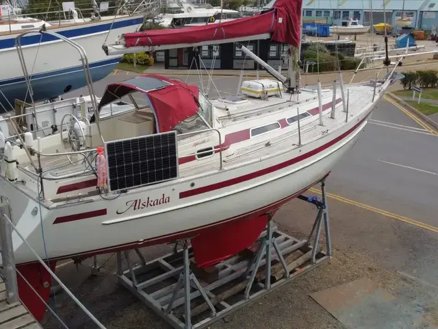 Aphrodite 33