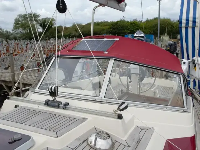 Aphrodite 33