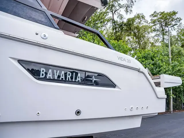 Bavaria Vida 33