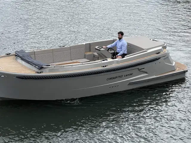 Corsiva boats 750