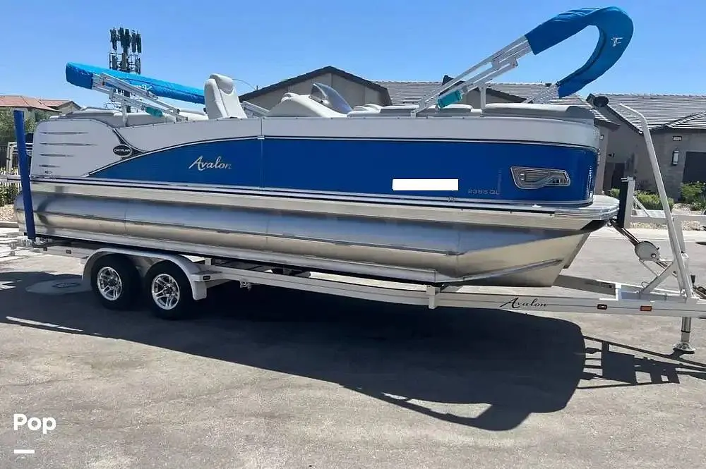 2018 Avalon 2385 ql catalina super clean