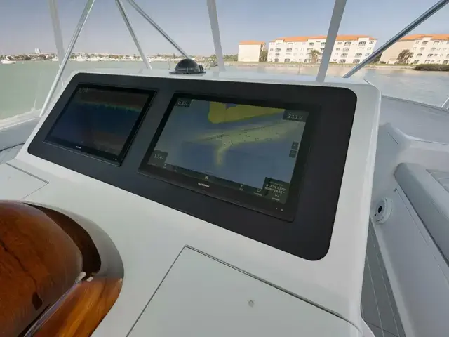 Viking Yachts 60 Convertible