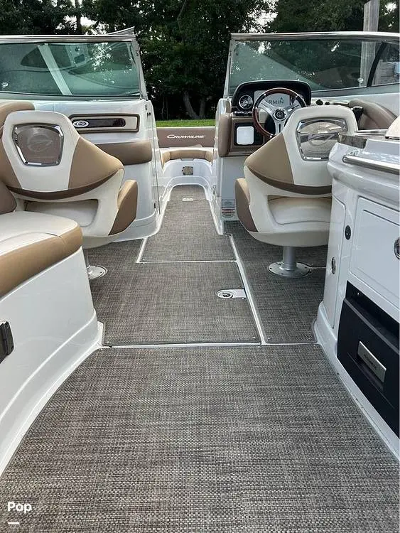 2021 Crownline e280xs