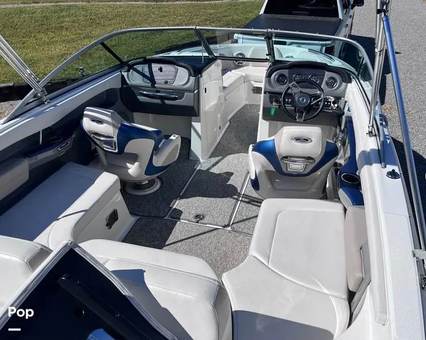 2015 Chaparral 226 ssi