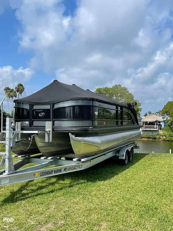 2019 Yamaha l25qcss blackout edition (lusso luxury coastal)