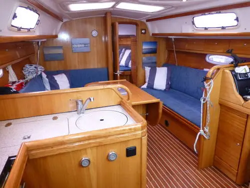 2006 Bavaria 33 cruiser