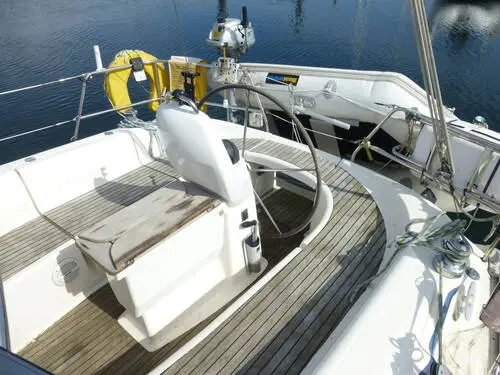 2006 Bavaria 33 cruiser