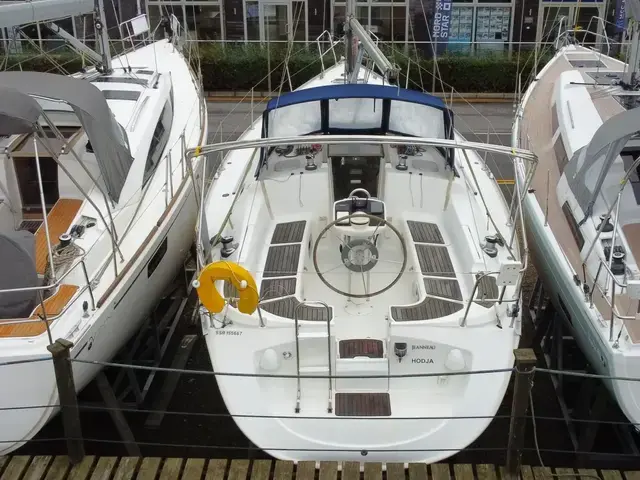 Jeanneau Sun Odyssey 37