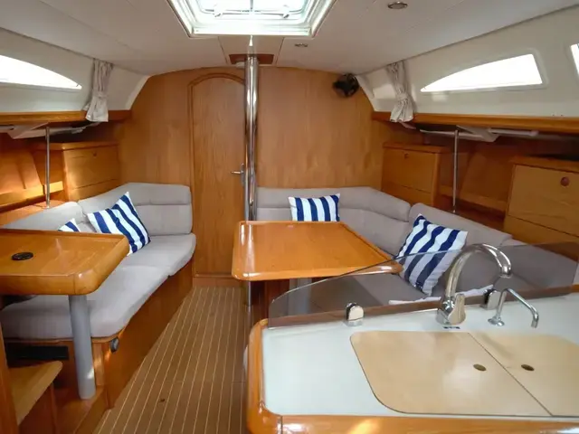 Jeanneau Sun Odyssey 37