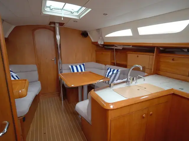 Jeanneau Sun Odyssey 37