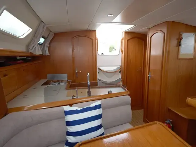 Jeanneau Sun Odyssey 37