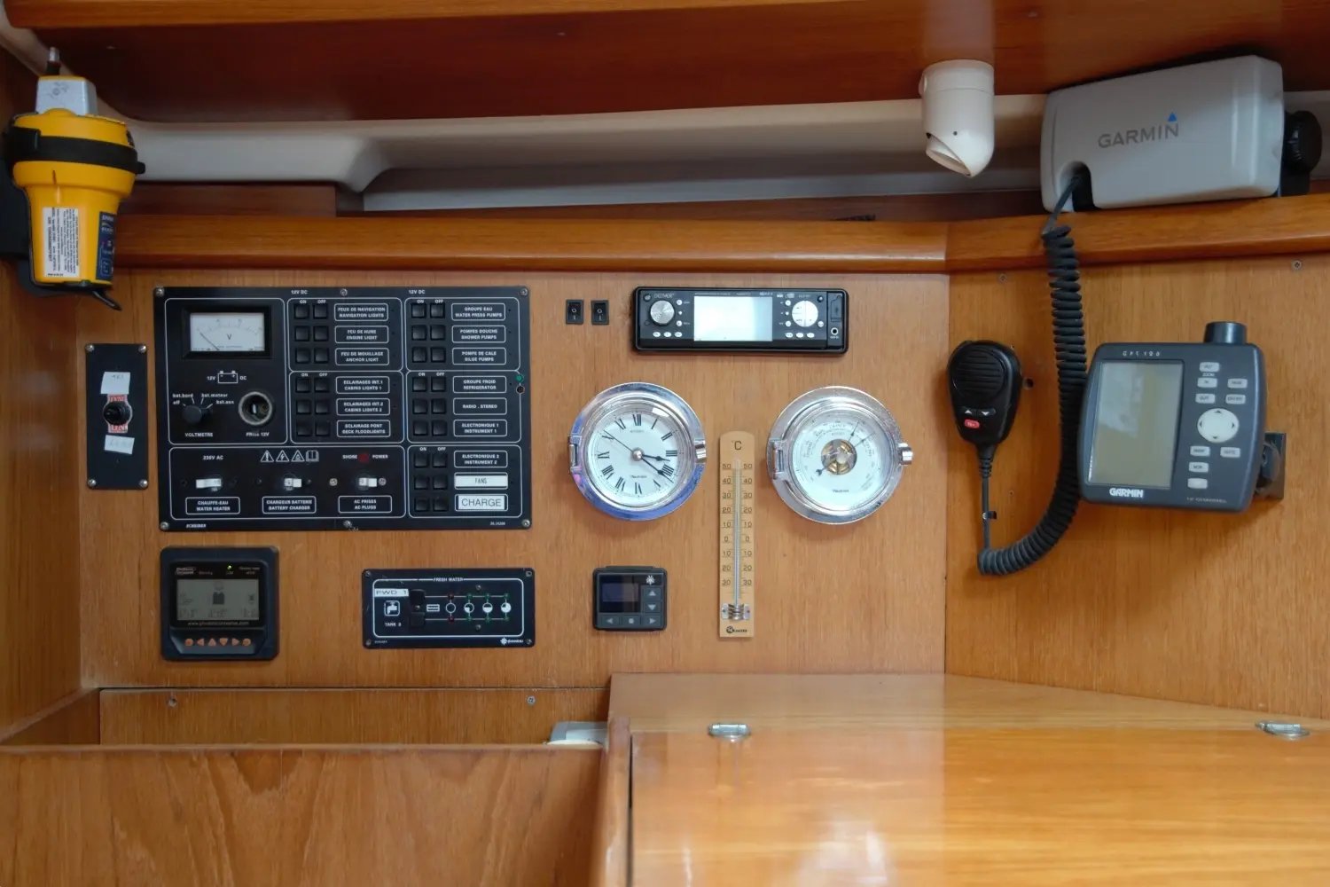 2000 Jeanneau sun odyssey 37