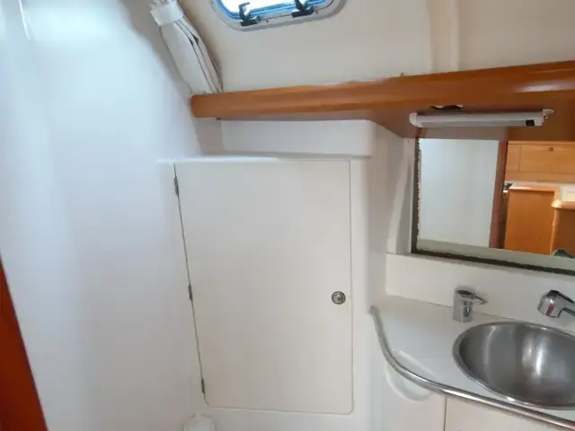 Jeanneau Sun Odyssey 37