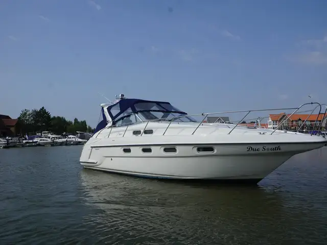 Sealine S37 Sports Cruiser