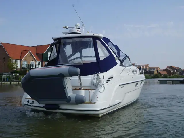 Sealine S37 Sports Cruiser