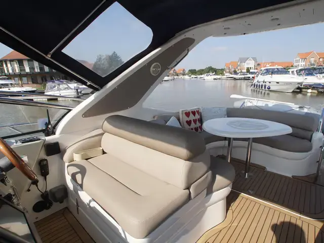 Sealine S37 Sports Cruiser