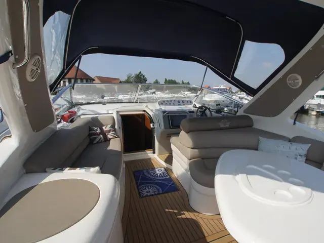 Sealine S37 Sports Cruiser