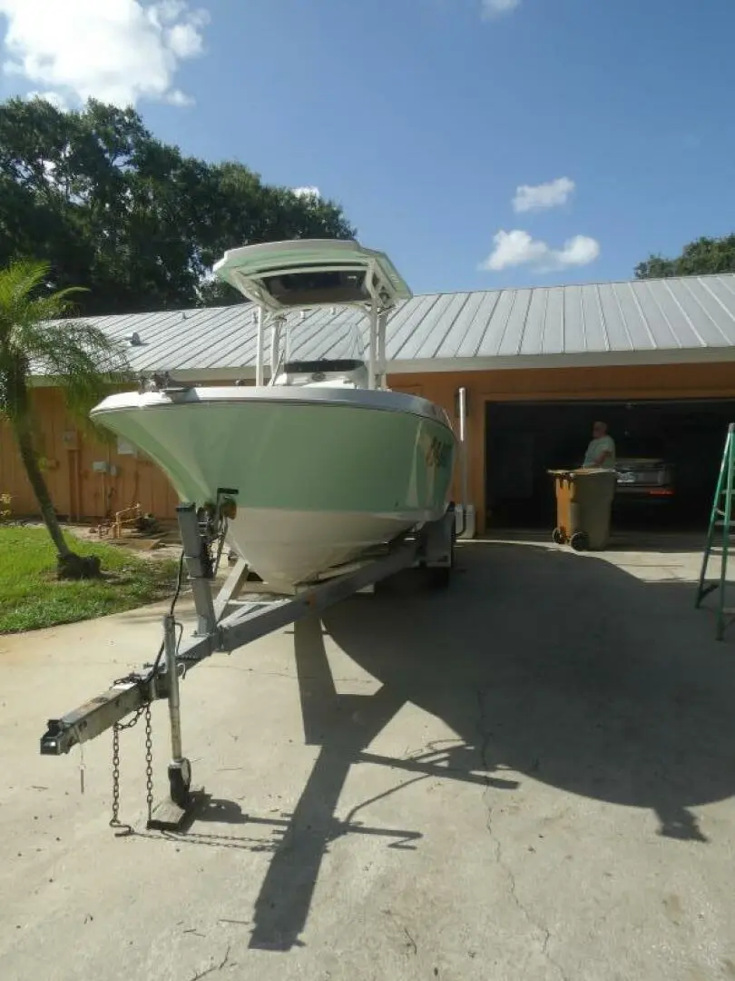 2018 Wellcraft 222 fisherman