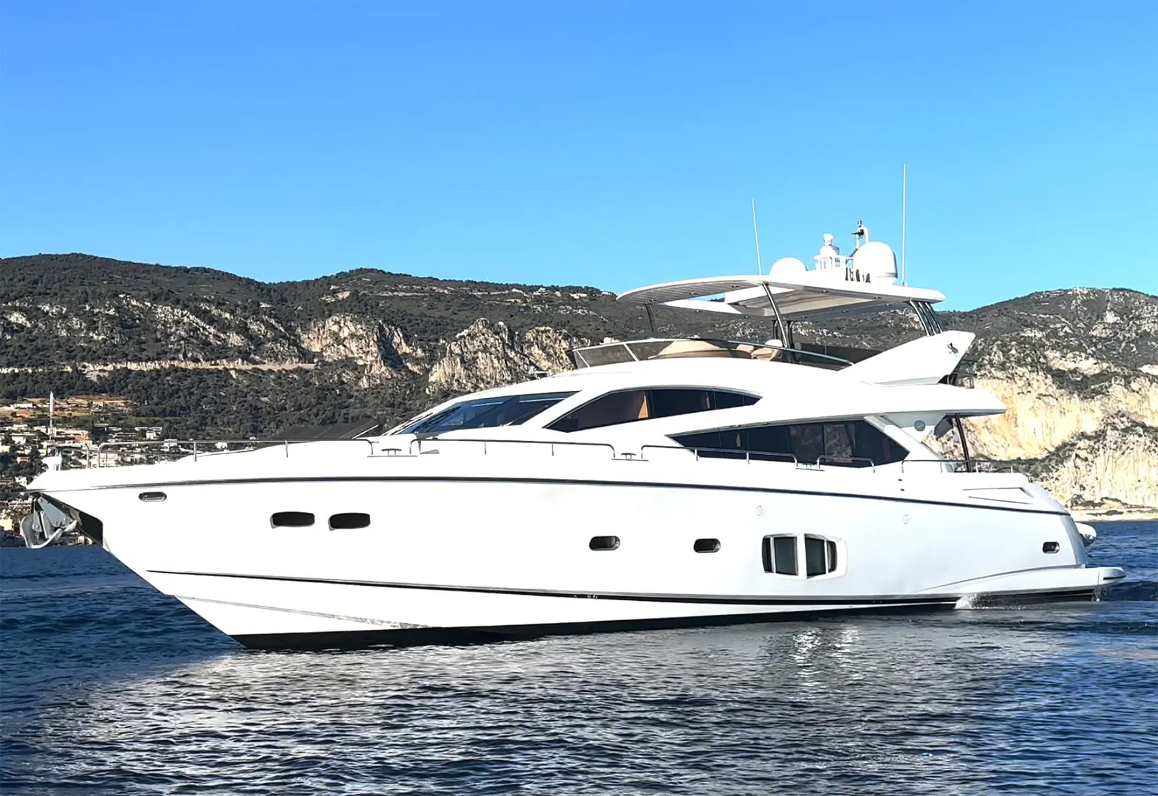 2013 Sunseeker predator 80