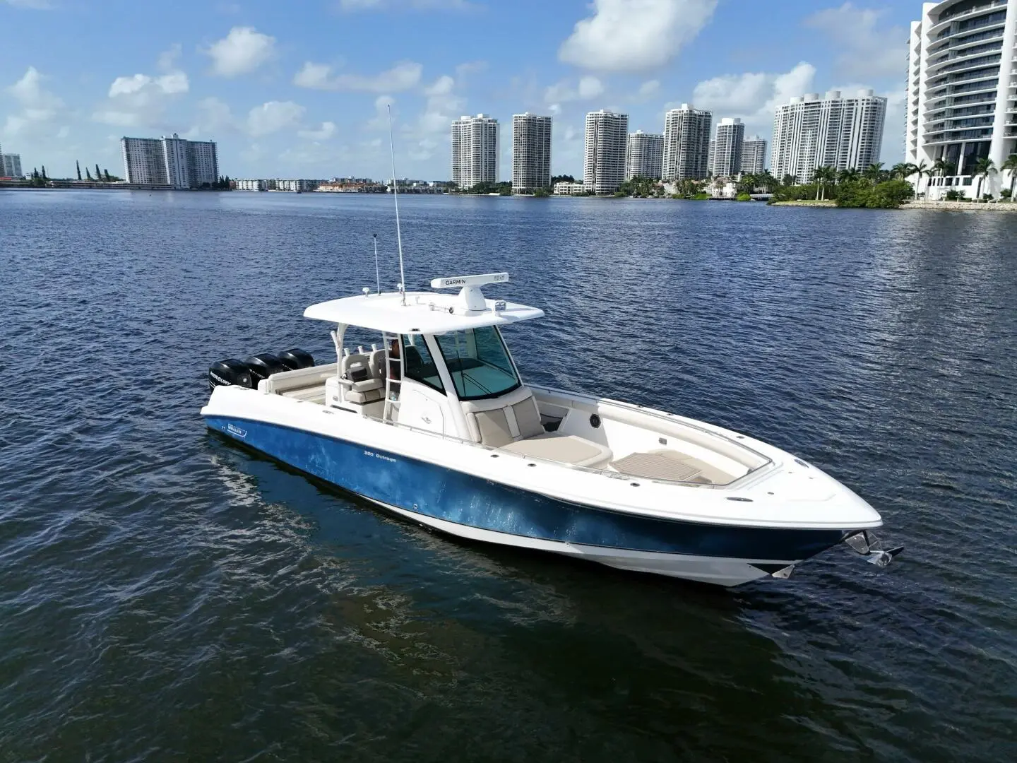 2017 Boston Whaler 350 outrage