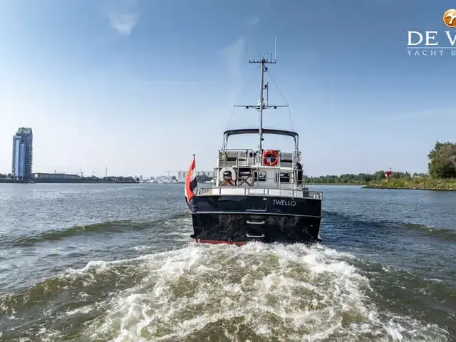 Altena Blue Water Trawler 58