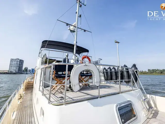 Altena Blue Water Trawler 58