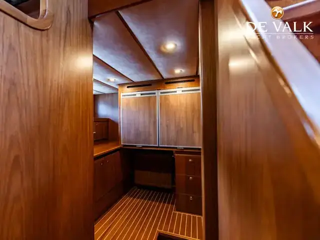 Altena Blue Water Trawler 58