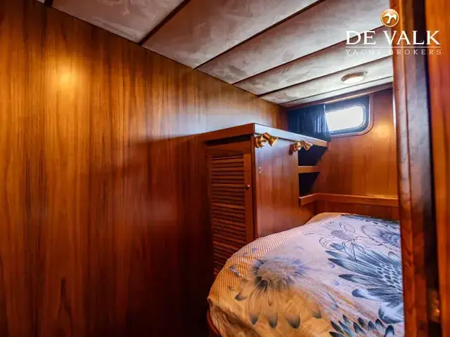 Altena Blue Water Trawler 58