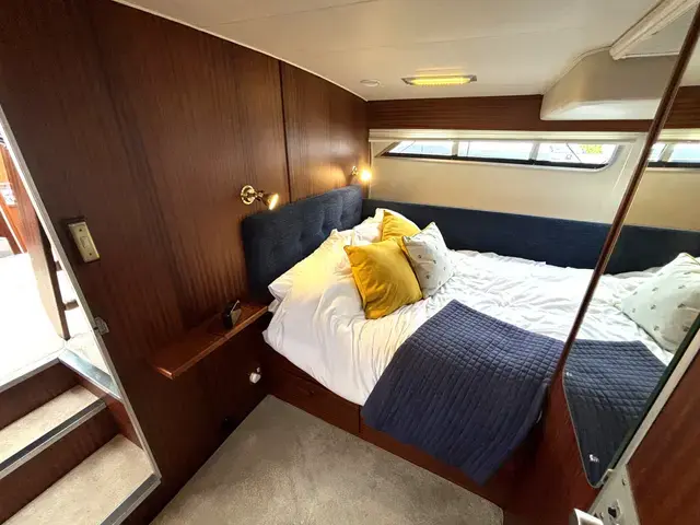 Broom Ocean 31