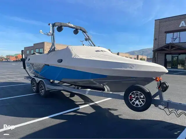 Axis Boats T22