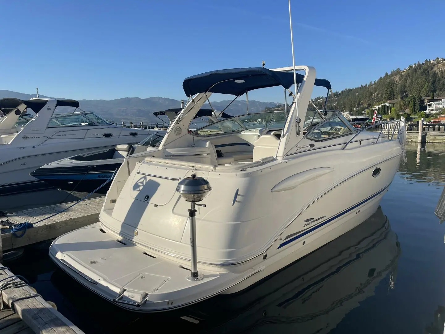 2002 Chaparral 280 signature