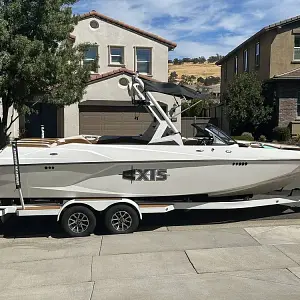 2020 Axis Boats A24