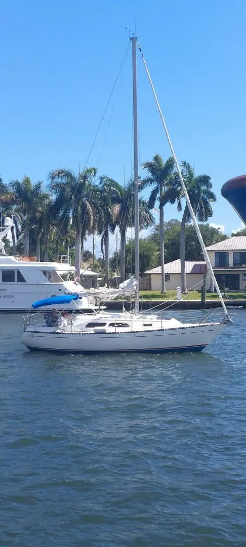 1991 Islander 28