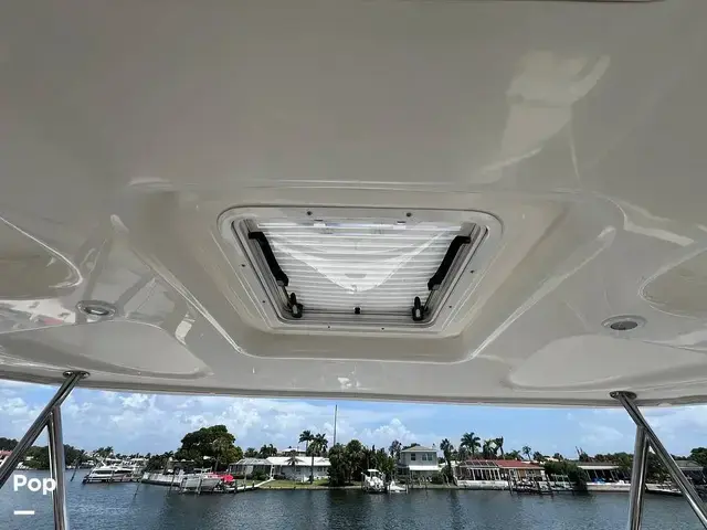 Sea Ray 36 Sedan Bridge