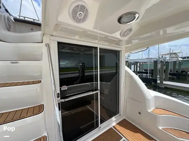 Sea Ray 36 Sedan Bridge