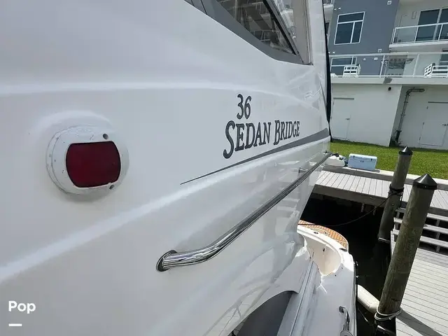 Sea Ray 36 Sedan Bridge