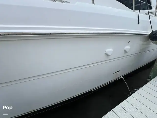 Sea Ray 36 Sedan Bridge